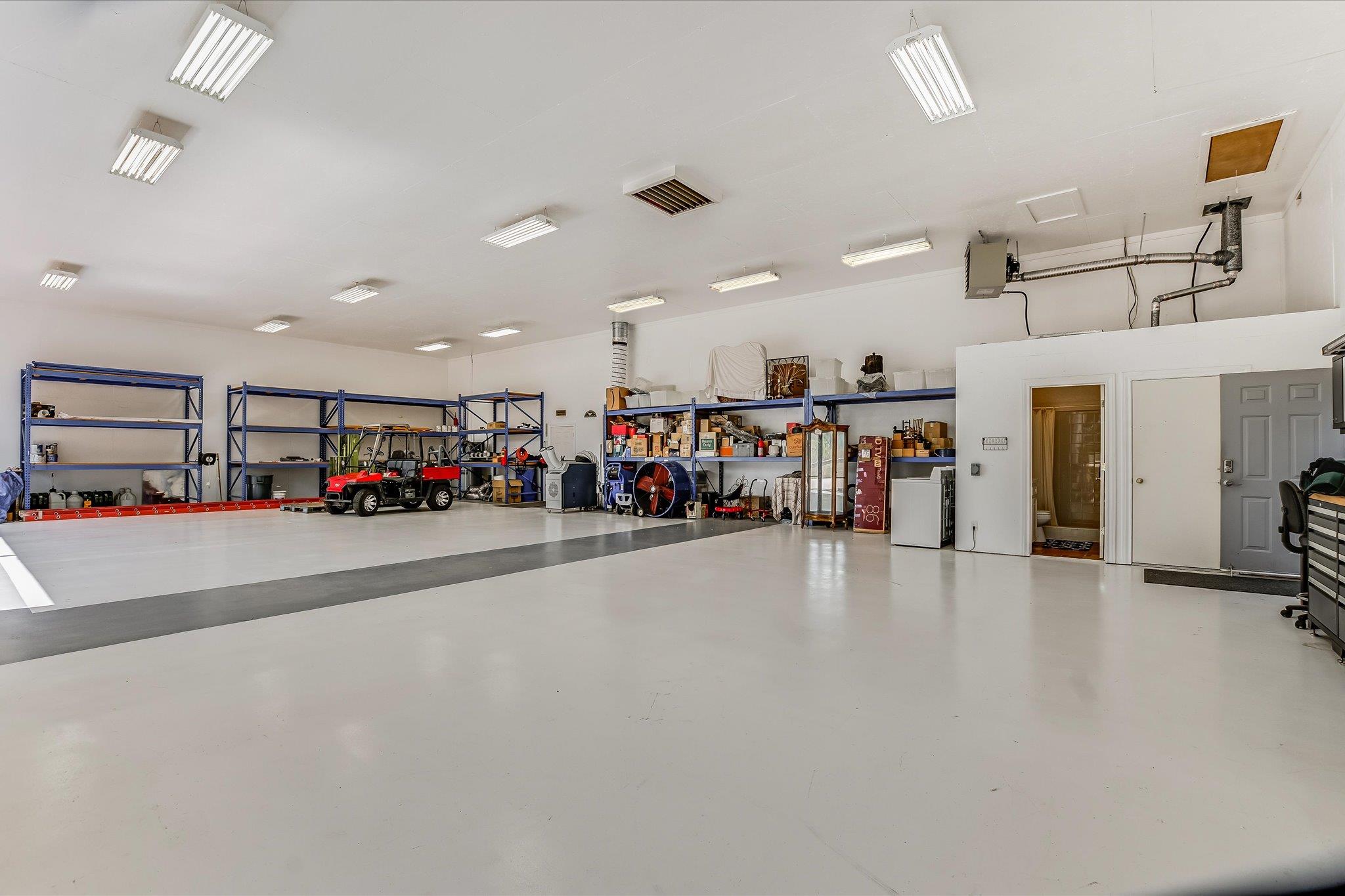 1311 Clayton Nolen DR