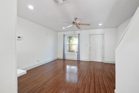 Tiny photo for 1101 Grove BLVD #304, Austin, TX 78741 (MLS # 4340424)