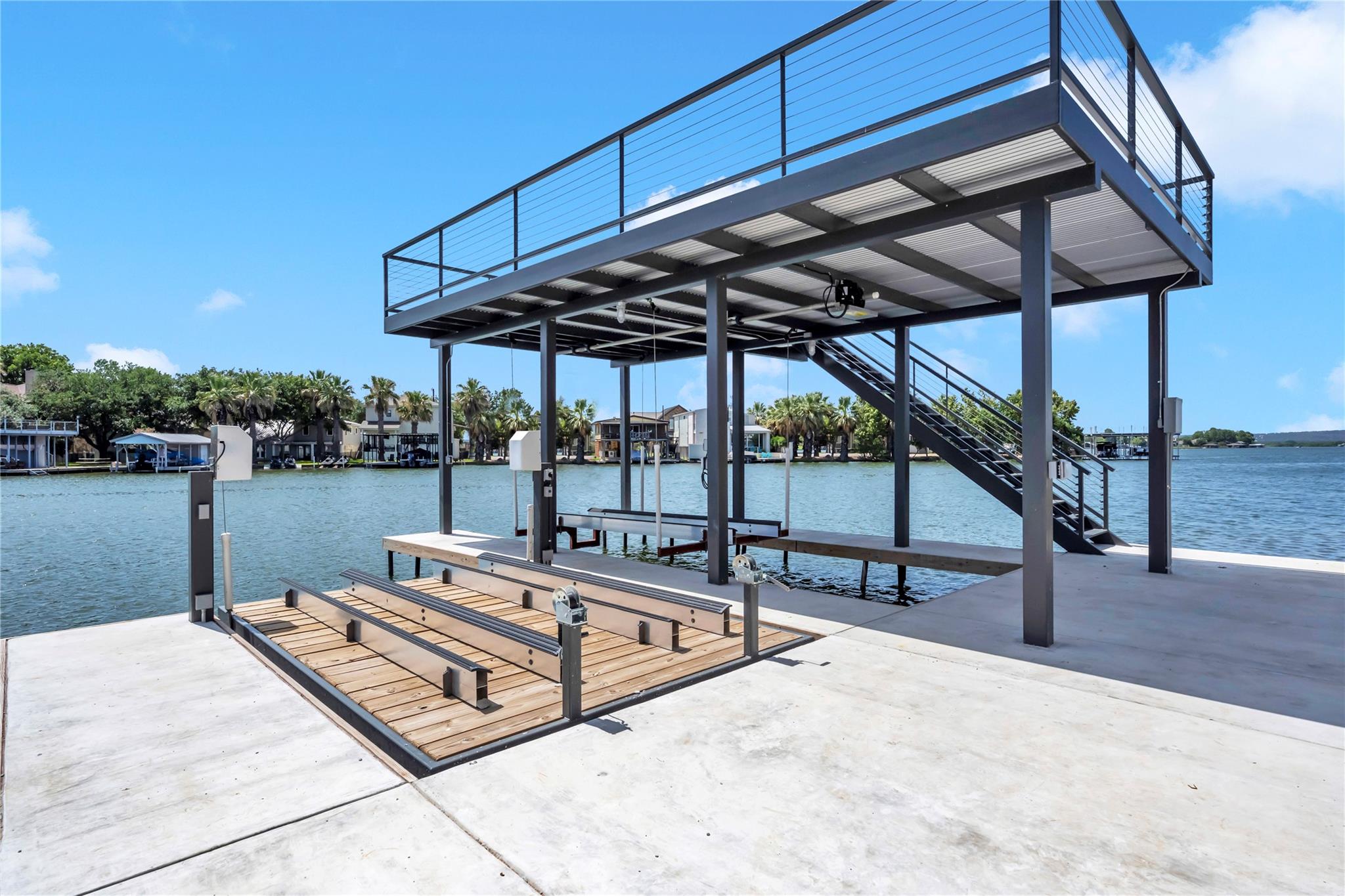 175 Pointview DR