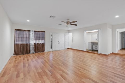 Tiny photo for 1731 Hillcrest LN, Austin, TX 78721 (MLS # 6179778)