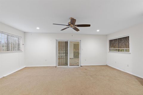 Tiny photo for 1731 Hillcrest LN, Austin, TX 78721 (MLS # 6179778)