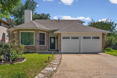 Photo of 4405 Clarno DR, Austin, TX 78749 (MLS # 4790014)
