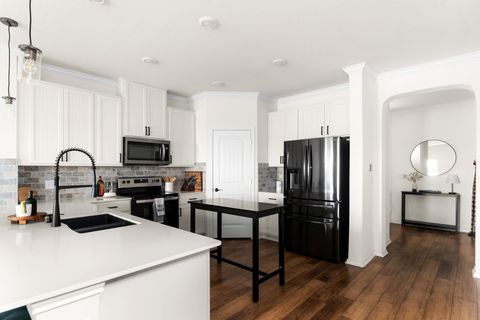 Tiny photo for 7810 Song Sparrow DR #2, Austin, TX 78744 (MLS # 8367338)