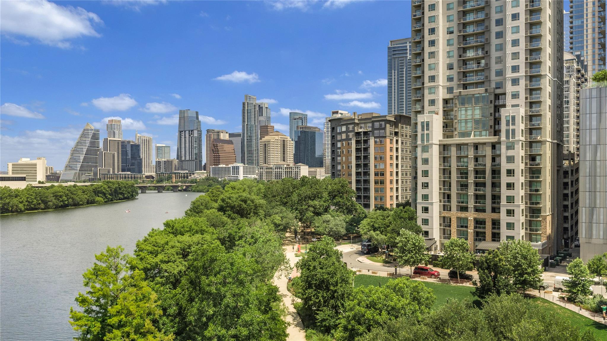 54 Rainey ST 404