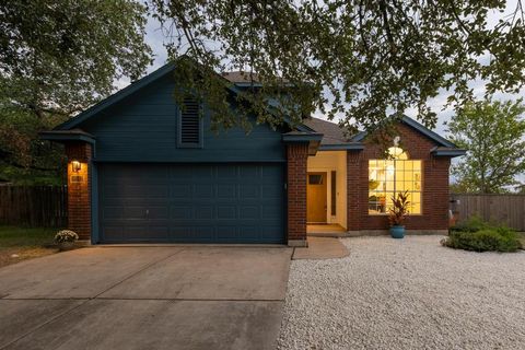 Photo of 9513 LINKMEADOW DR, Austin, TX 78748 (MLS # 8715737)