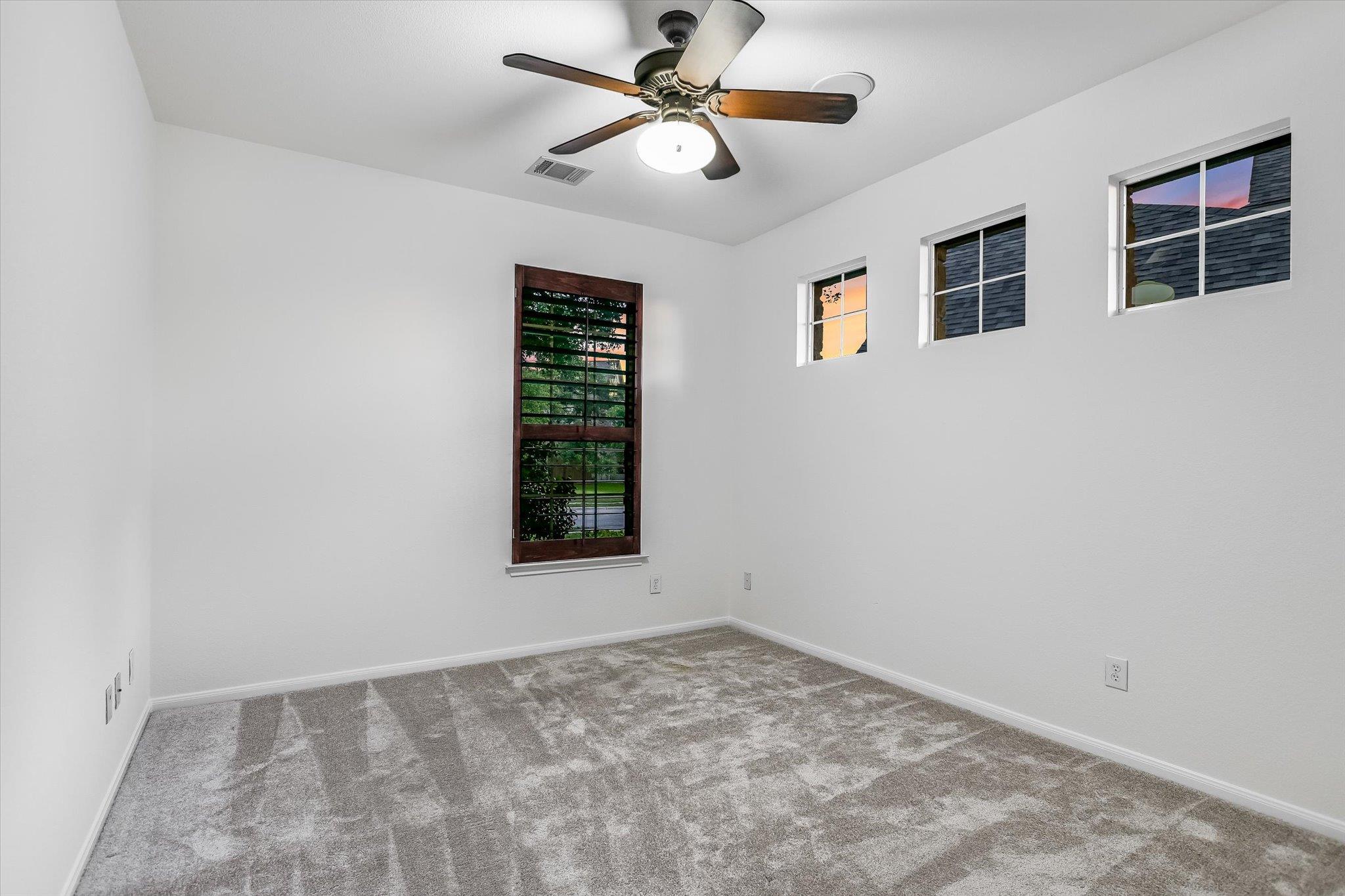 Austin, Texas 78717, United States, 4 Bedrooms Bedrooms, ,4 BathroomsBathrooms,Residential,Pending,132151