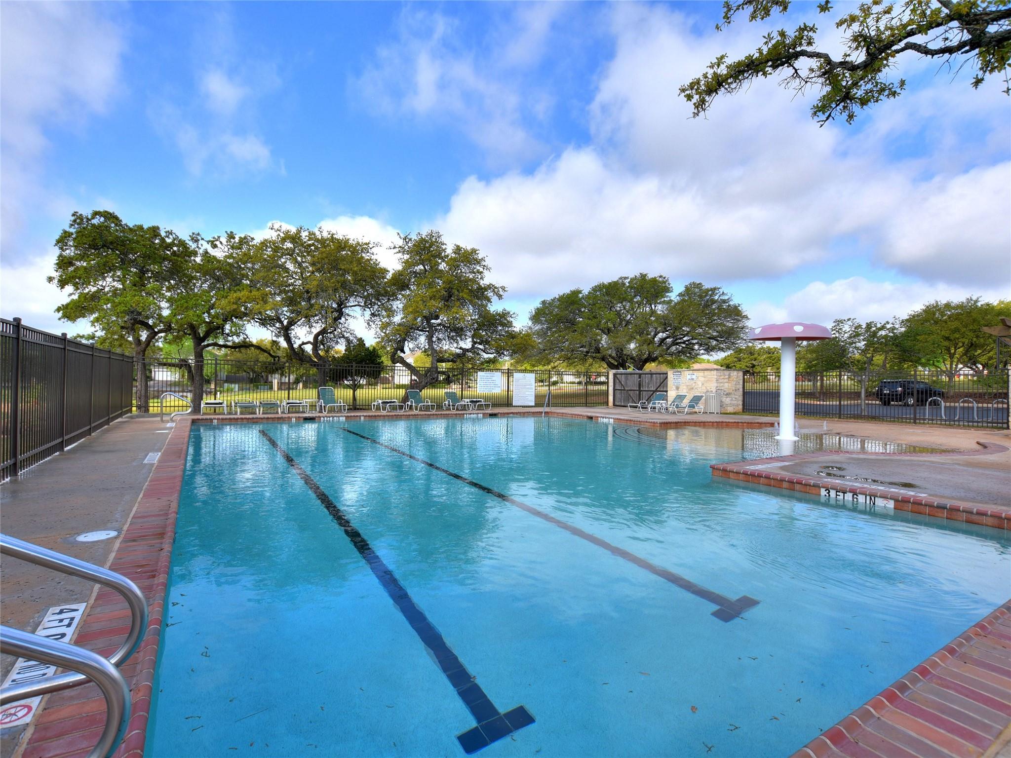 Austin, Texas 78717, United States, 4 Bedrooms Bedrooms, ,4 BathroomsBathrooms,Residential,Pending,132151