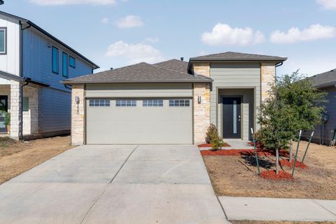 Photo of 220 FAIRFAX Ave, San Marcos, TX 78666 (MLS # 5012346)
