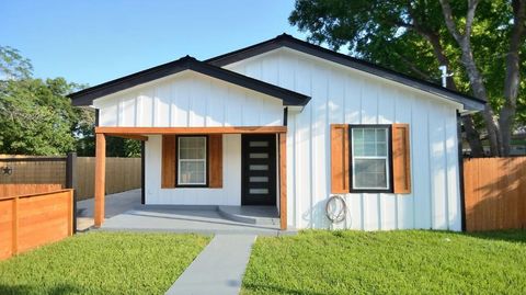 Photo of 1008 Stonewall ST, San Antonio, TX 78211 (MLS # 5273908)