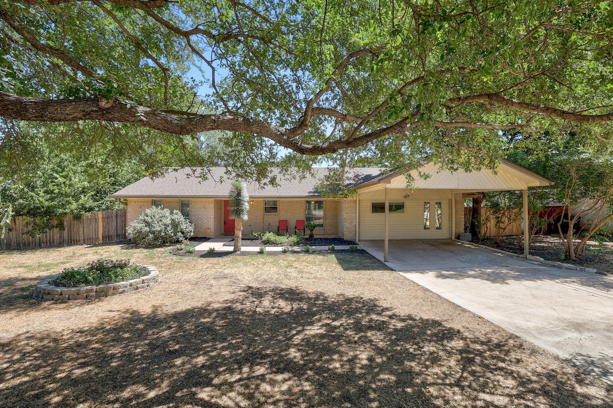 602 Meadowbrook DR