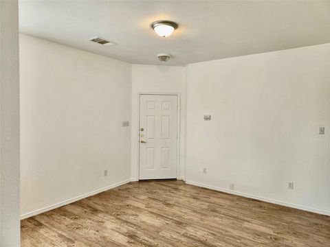 Tiny photo for 801 Jane Austen TRL #B, Pflugerville, TX 78660 (MLS # 6819033)