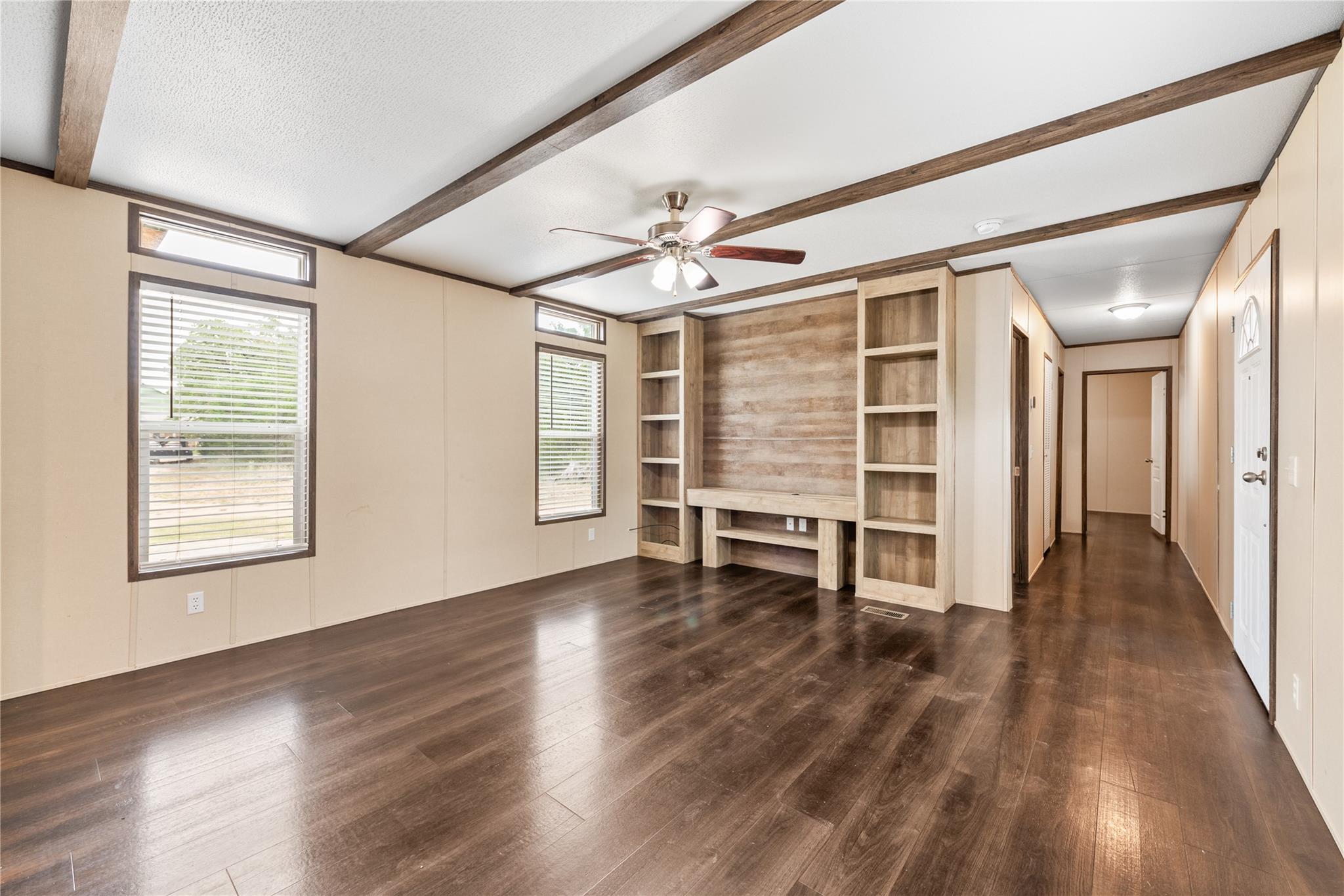 110 Leisure LN