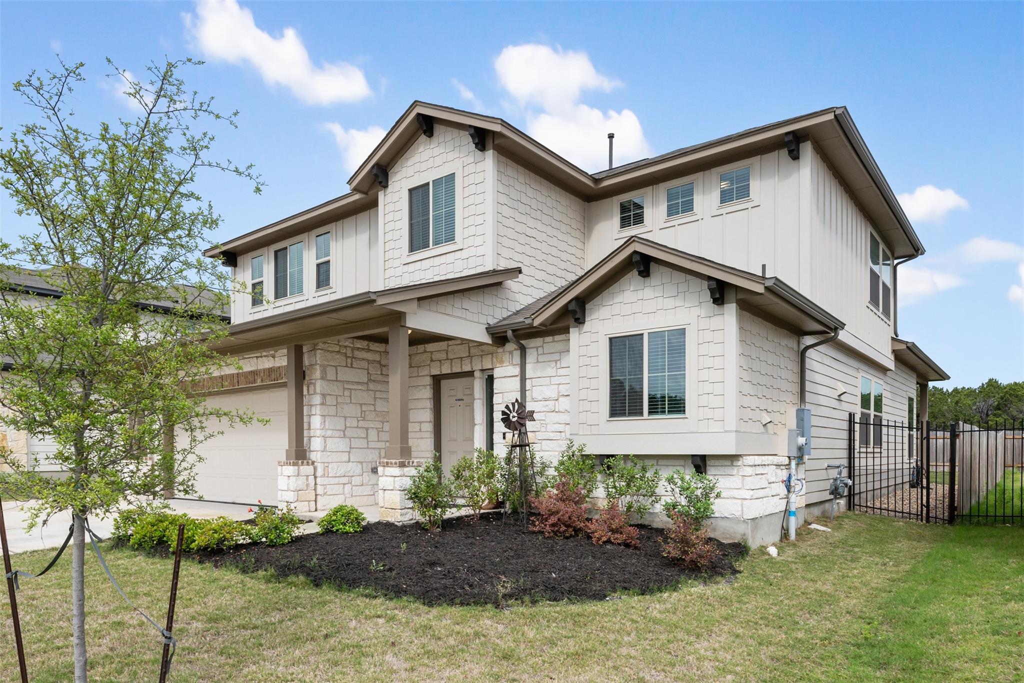 444 Staunton DR