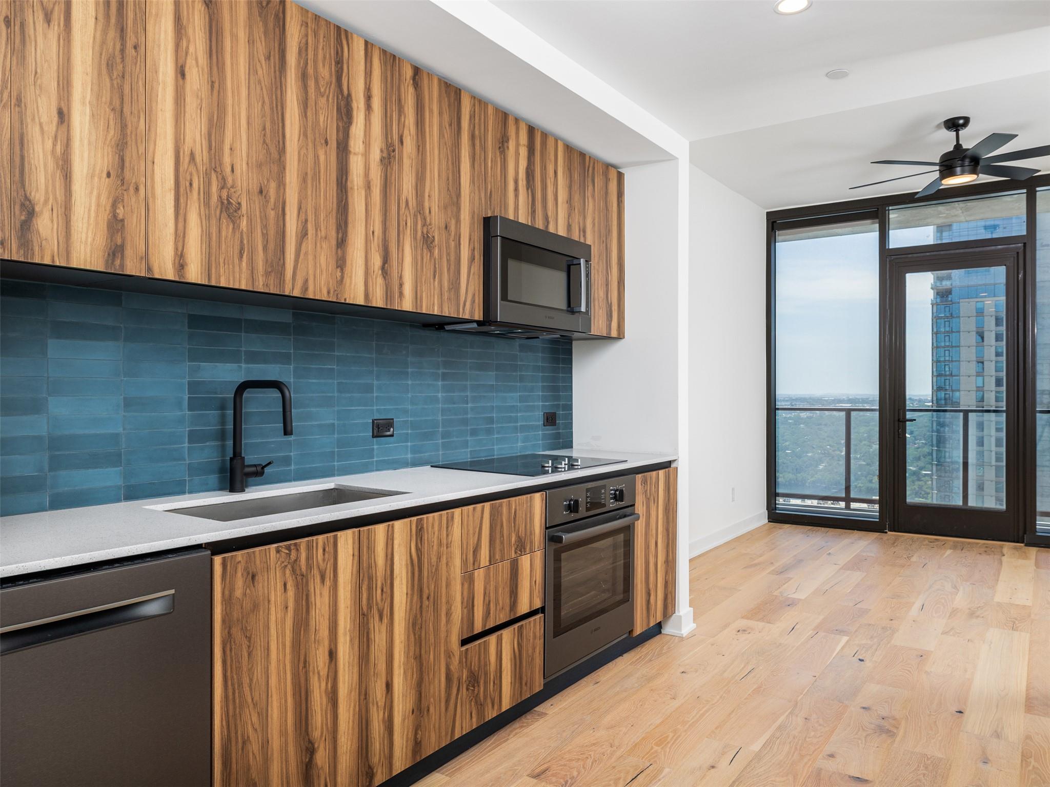 84 East Ave 3308