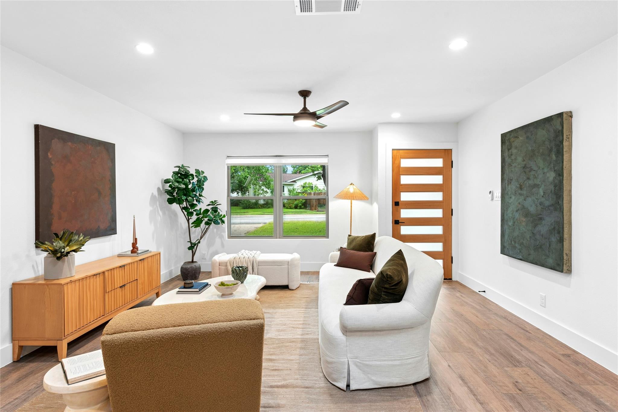 8601 Winding WALK