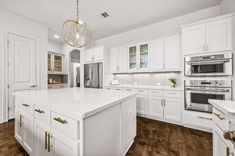 Tiny photo for 4609 Gallego CIR, Austin, TX 78738 (MLS # 6911287)