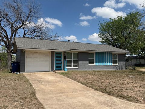 Photo of 1400 Kamar DR, Austin, TX 78757 (MLS # 9670665)
