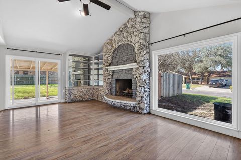 Photo of 220 W Mockingbird LN, Harker Heights, TX 76548 (MLS # 5095606)