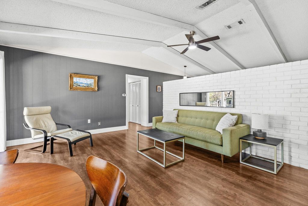 Photo of 1906 Parkside LN, Austin, TX 78745 (MLS # 7525078)