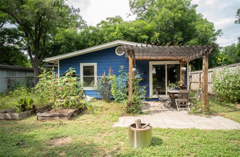 Tiny photo for 3303 Thompson ST, Austin, TX 78702 (MLS # 1621802)