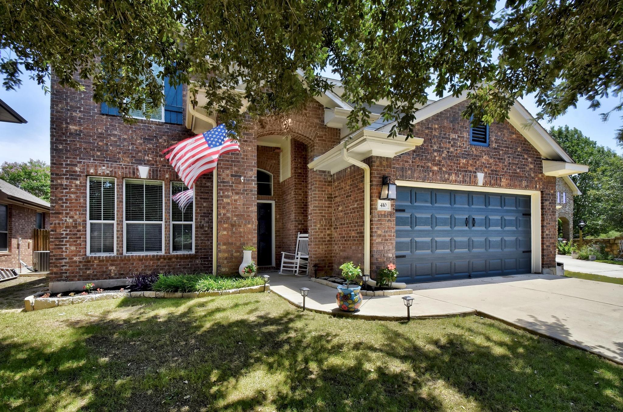 410 Easton DR