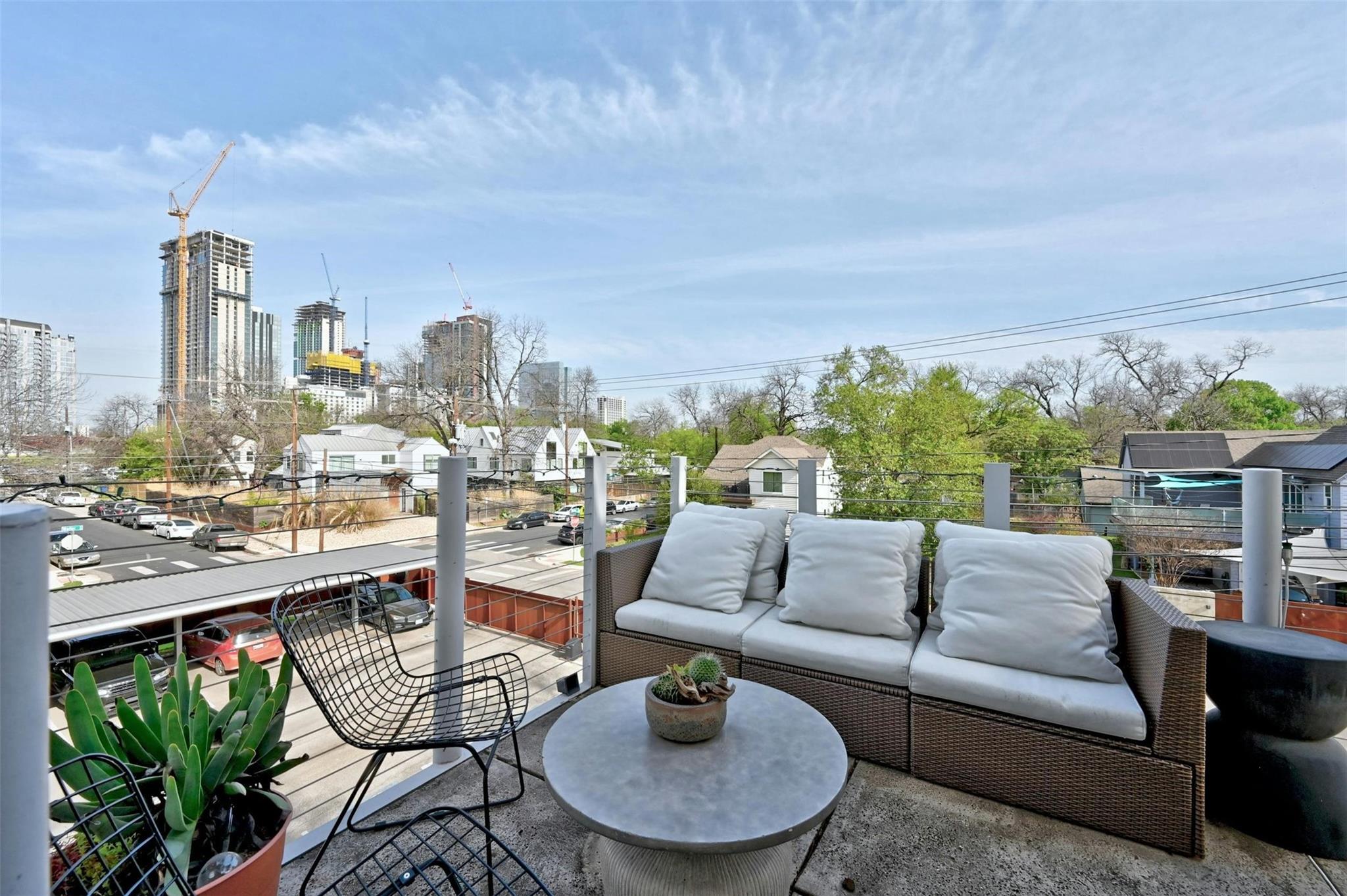41 Waller ST 310