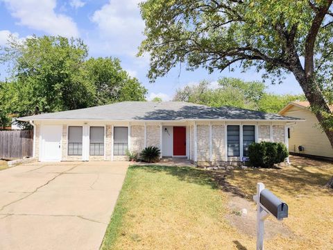 Photo of 5203 Gladstone DR, Austin, TX 78723 (MLS # 1290449)