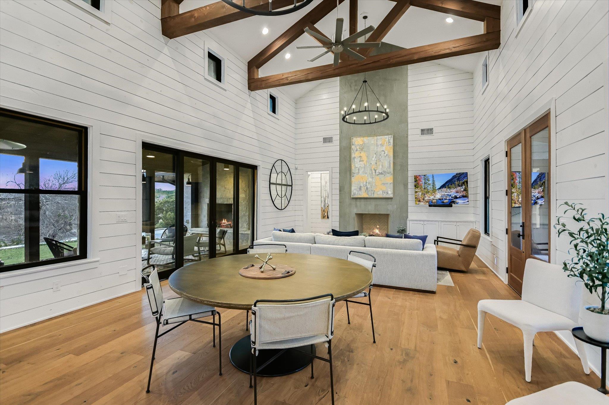 6434 MUSTANG VALLEY TRL