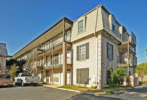 Photo of 2425 Ashdale DR #28, Austin, TX 78757 (MLS # 9631104)