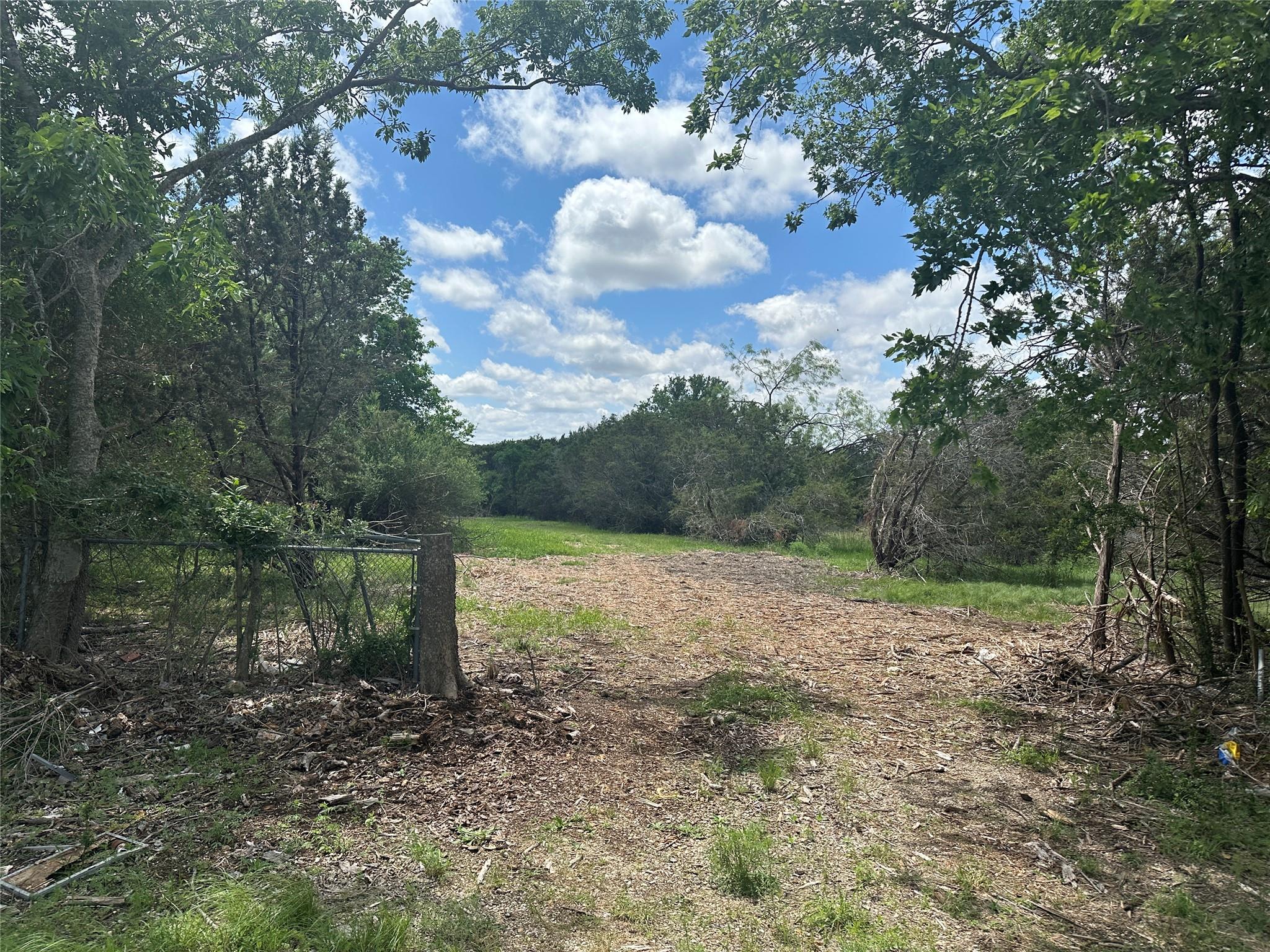 126 Cottonwood DR