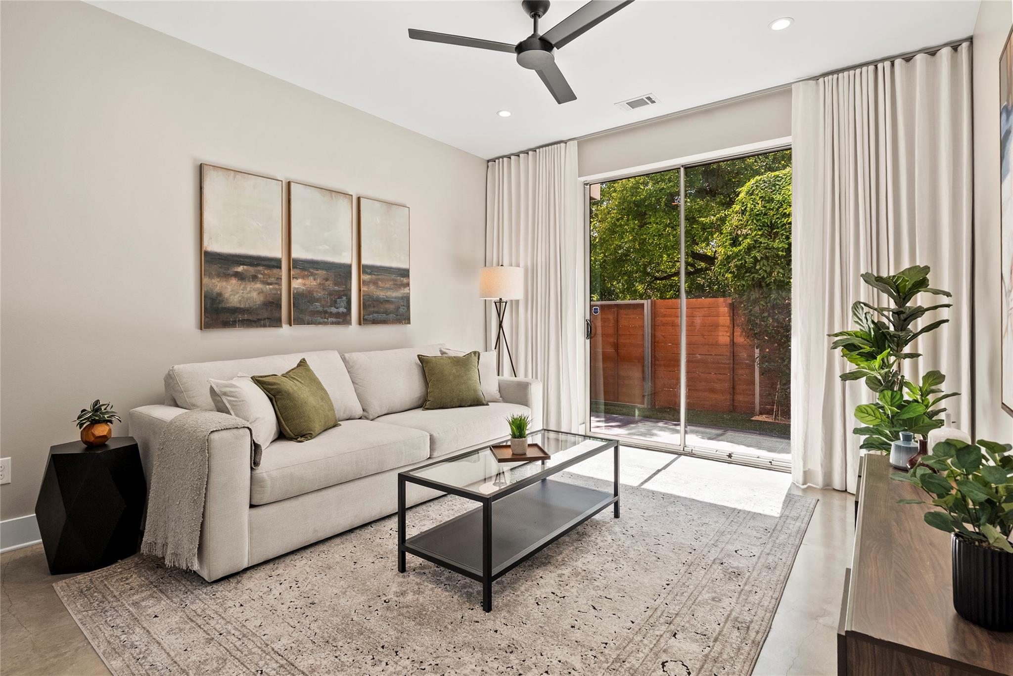 2105 Goodrich Ave 5