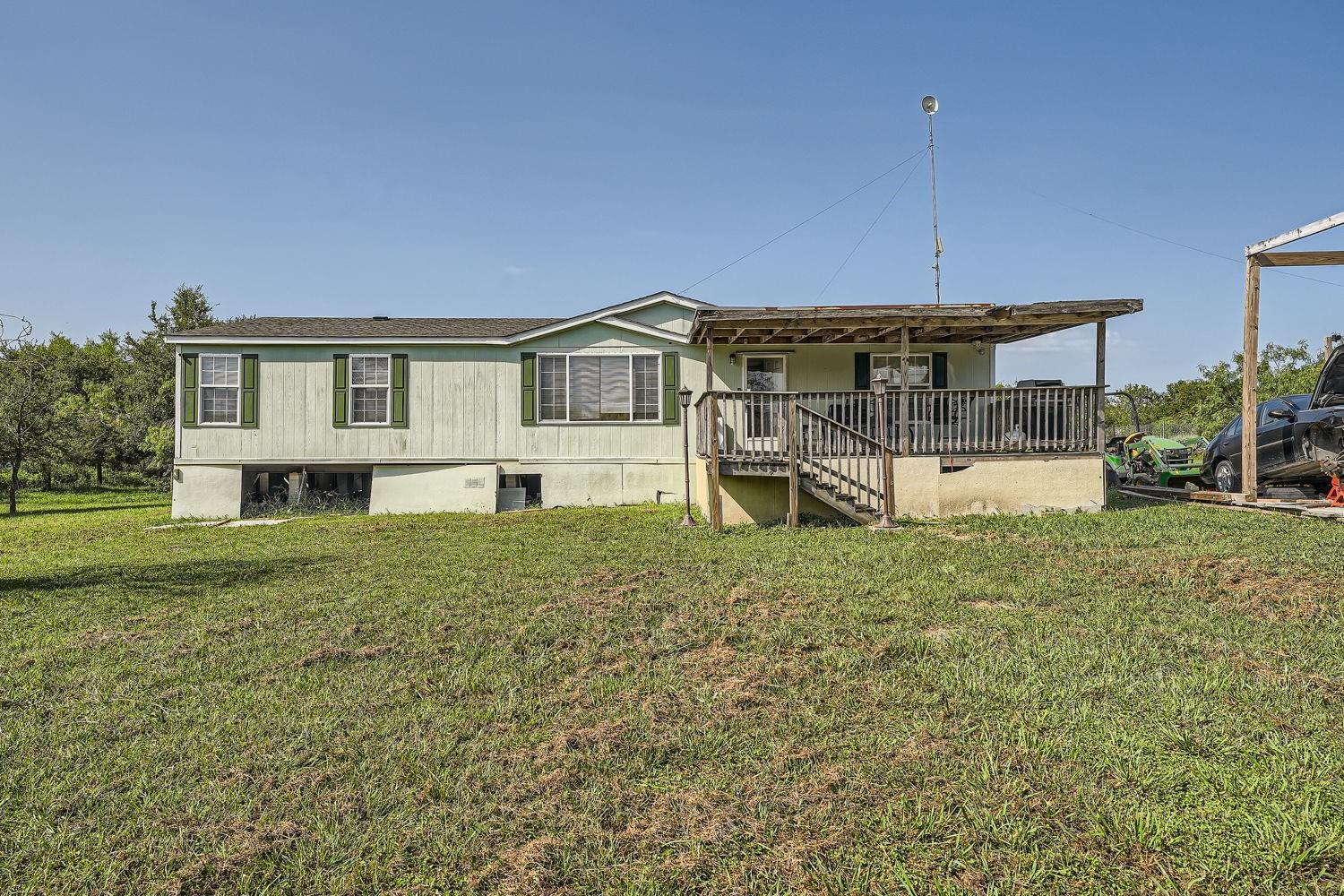 View Elgin, TX 78621 mobile home