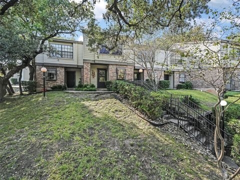 1804 Capital PKWY 18 Austin TX 78746