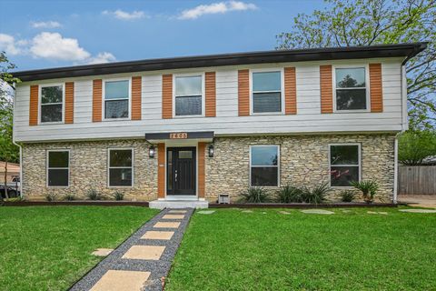 Photo of 2605 Loyola LN, Austin, TX 78723 (MLS # 1011384)