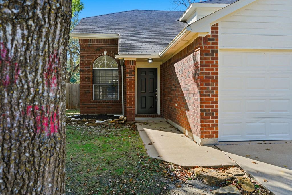 Photo of 2521 Claudia DR, Leander, TX 78641 (MLS # 5446064)