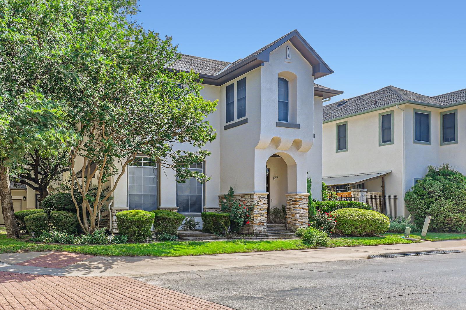 3824 Gaines CT