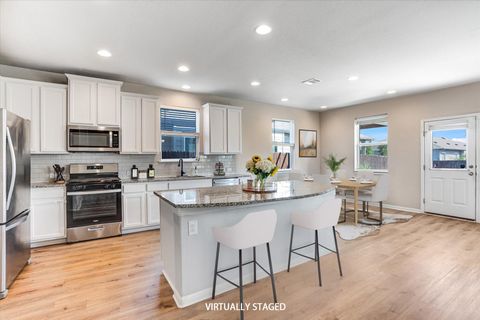 Photo of 6304 Gunflint DR, Austin, TX 78747 (MLS # 6432633) Photo of 6304 Gunflint DR, Austin, TX 78747 (MLS # 6432633)
