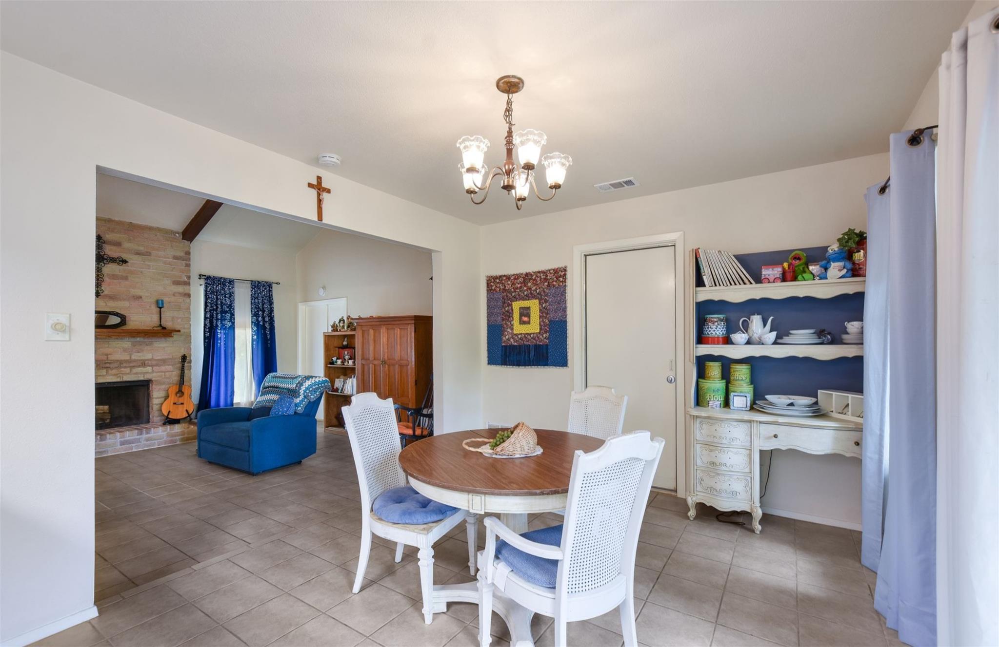 236 Lodestone CIR