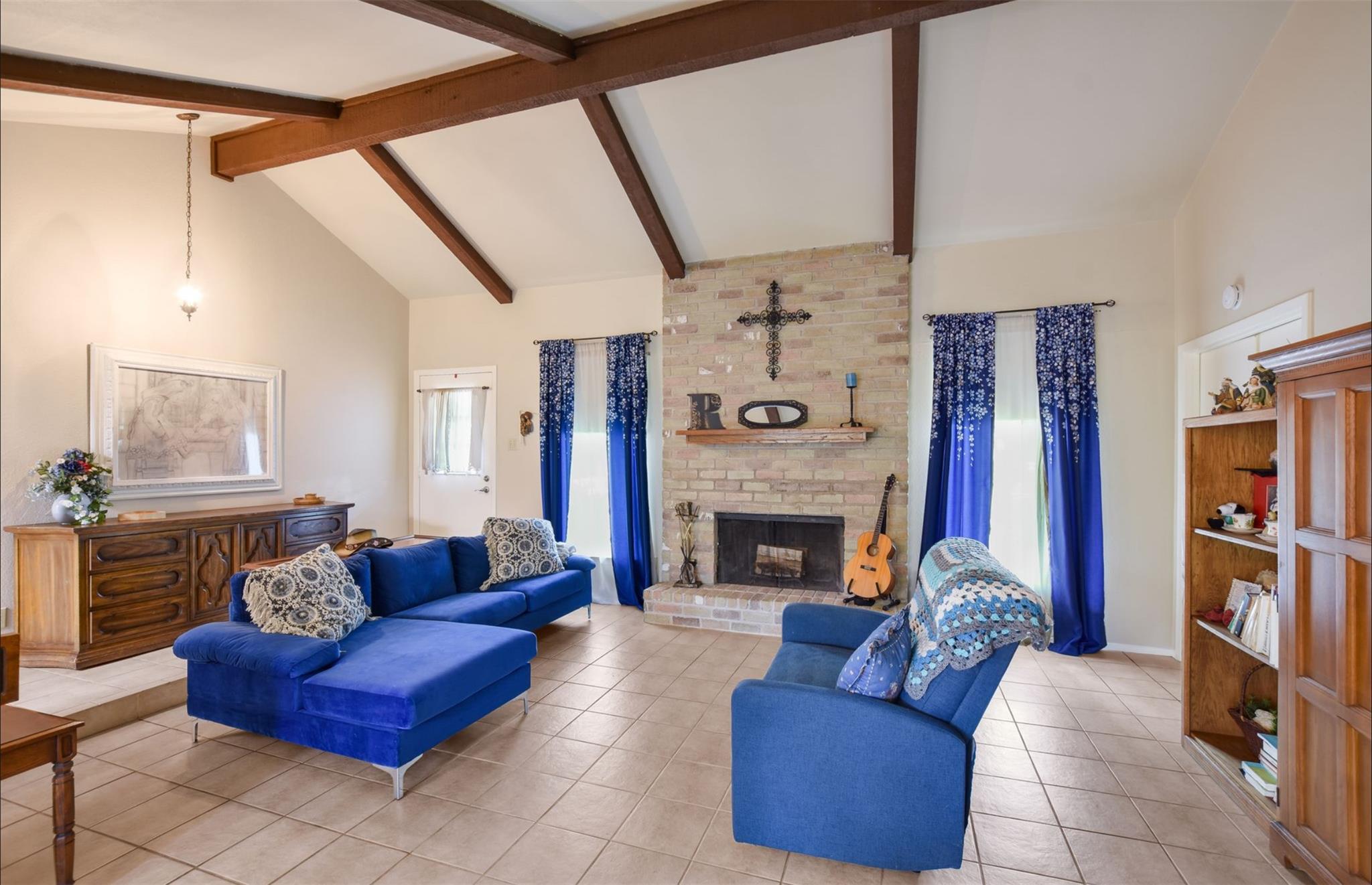 236 Lodestone CIR