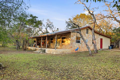 340 Rio Oak Pipe Creek TX 78063