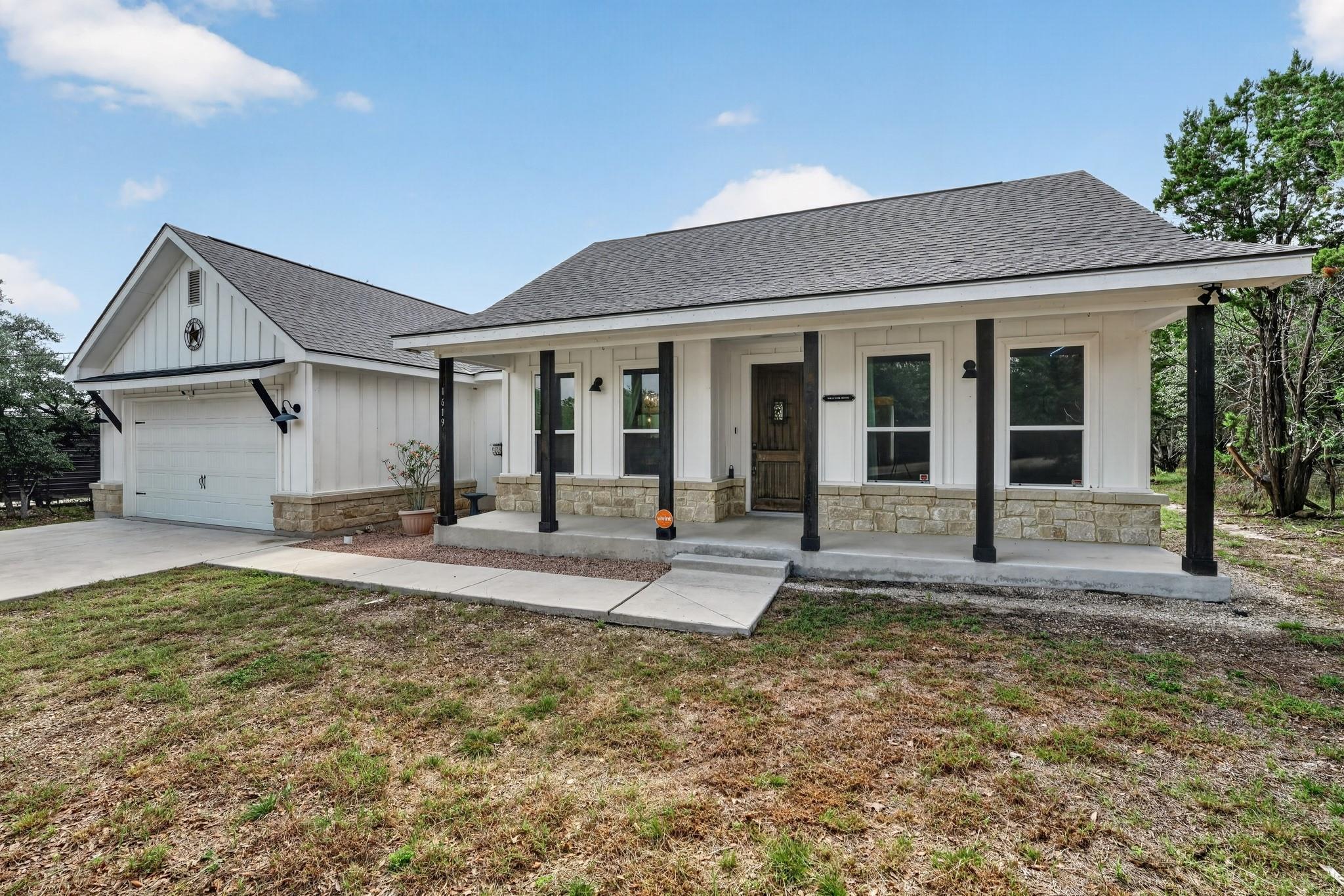 1619 Scenic View DR