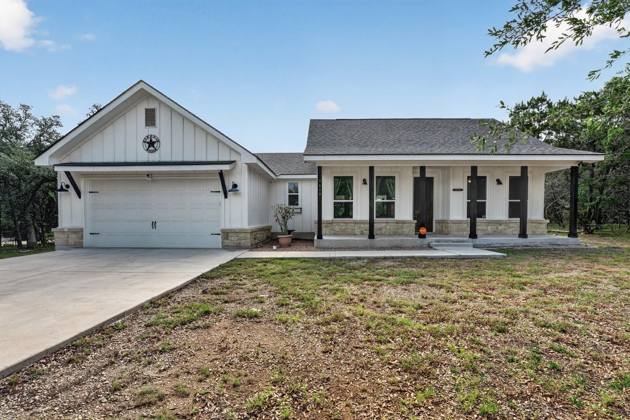 1619 Scenic View DR