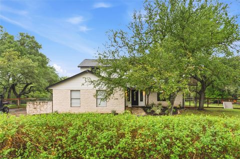 Photo of 612 Canyon Rim DR, Dripping Springs, TX 78620 (MLS # 6250883)