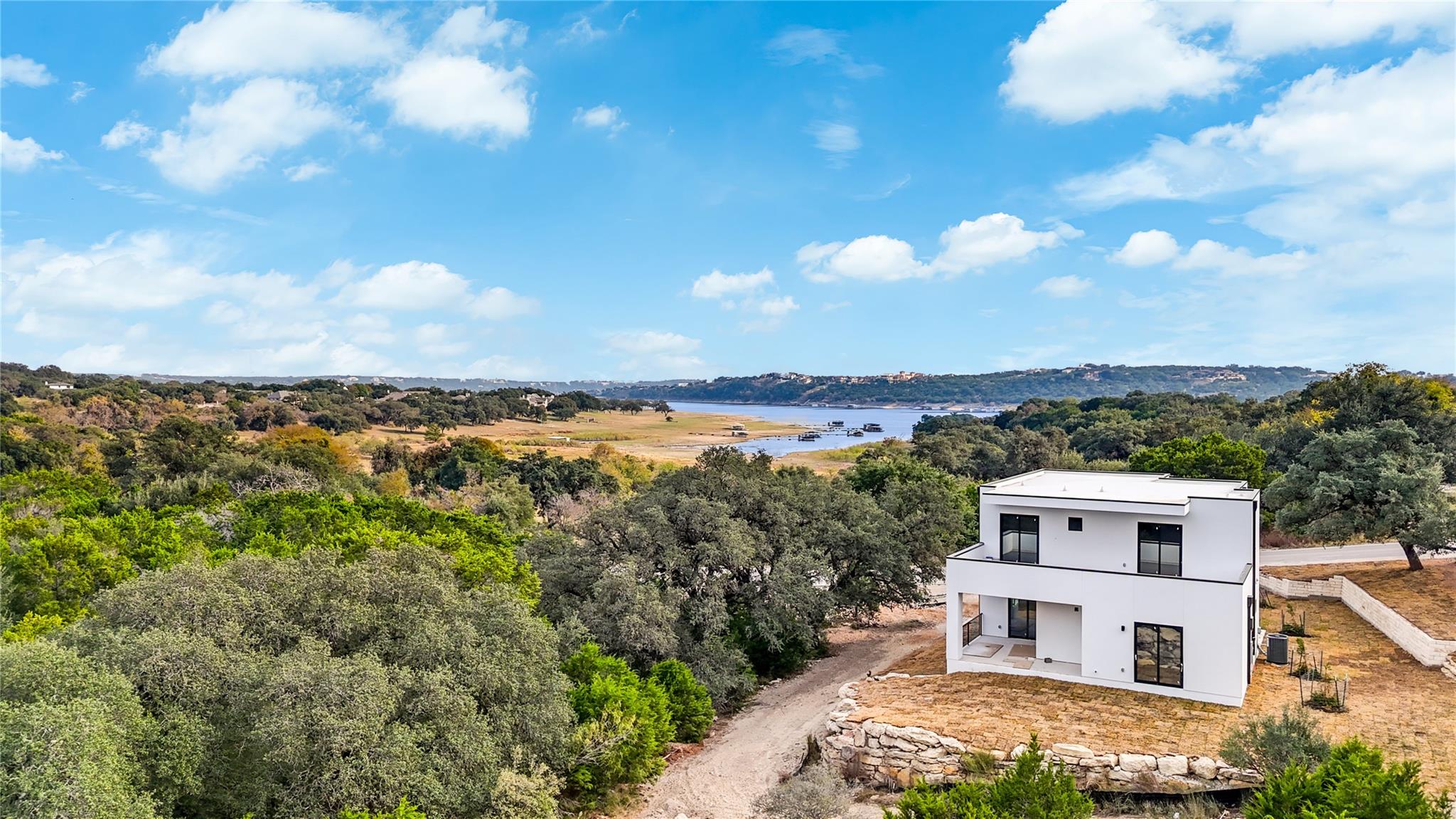 2003 Highland Lake DR