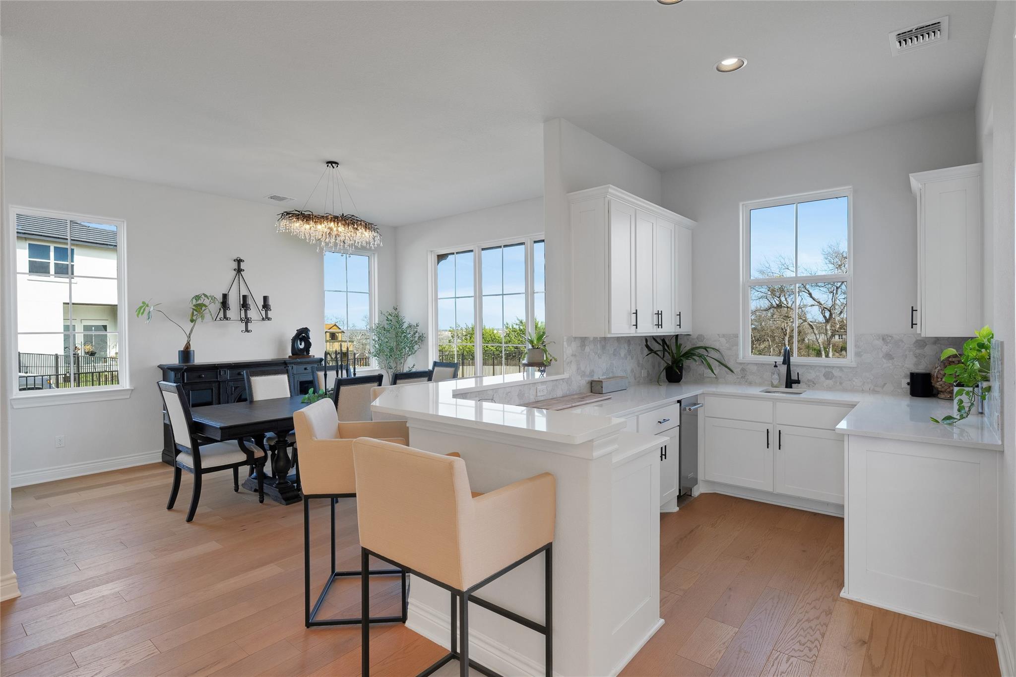 120 La Ventana DR