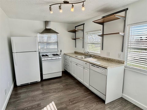 Photo of 2906 E 12th ST, Austin, TX 78702 (MLS # 6216781)