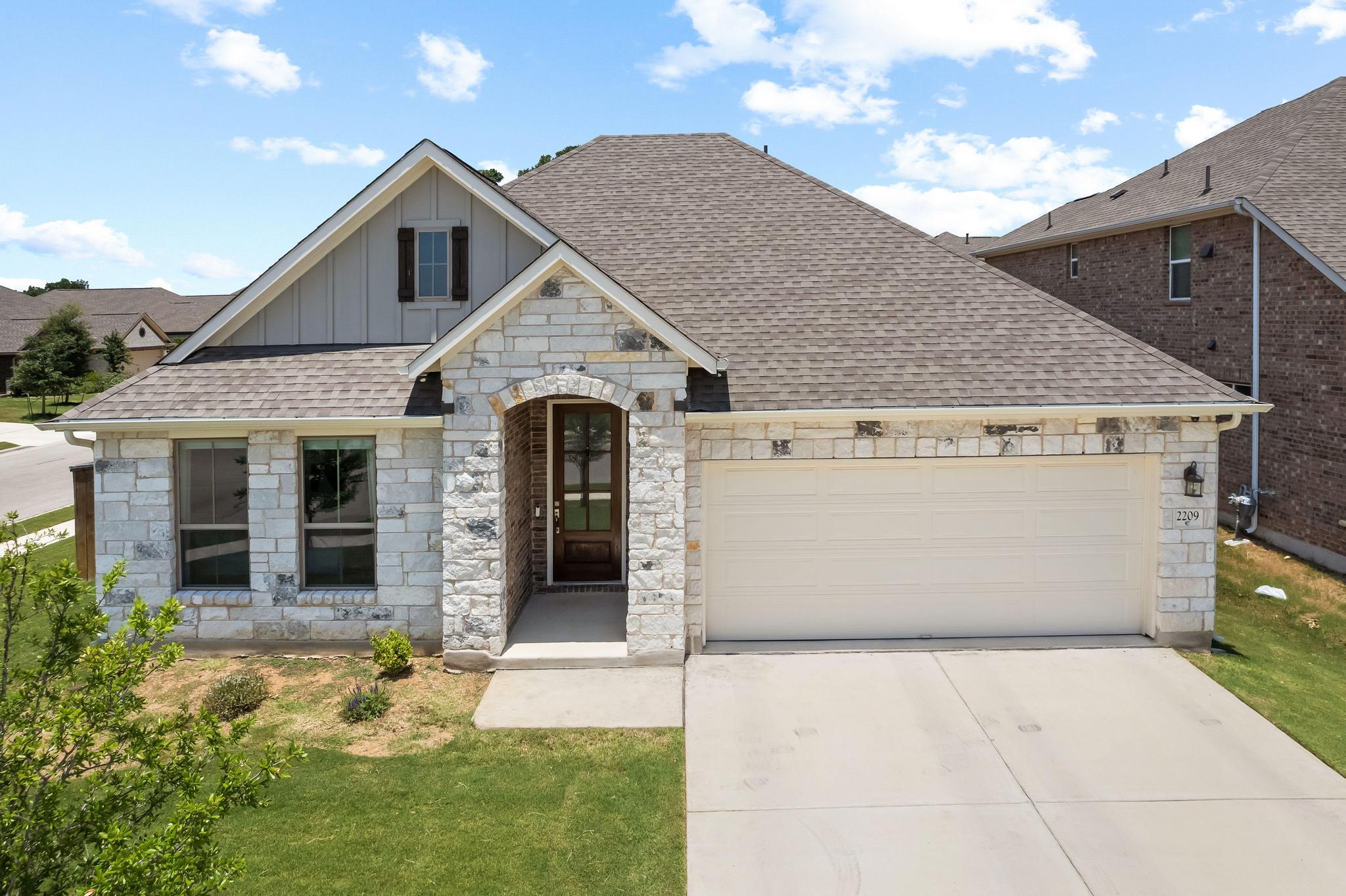 2209 Santa Isabella DR