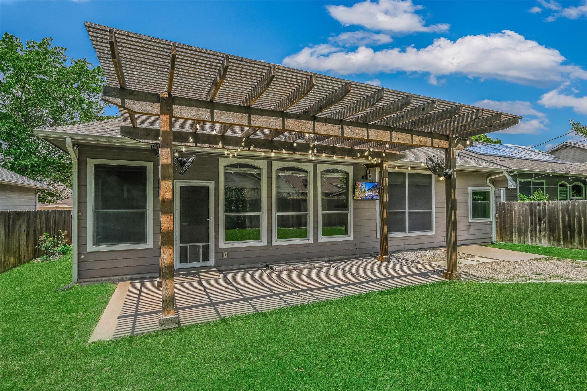 Austin, Texas 78757, United States, 3 Bedrooms Bedrooms, ,2 BathroomsBathrooms,Residential,Active,168819