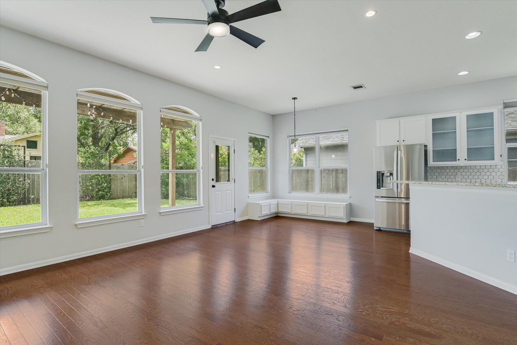 Austin, Texas 78757, United States, 3 Bedrooms Bedrooms, ,2 BathroomsBathrooms,Residential,Active,168819