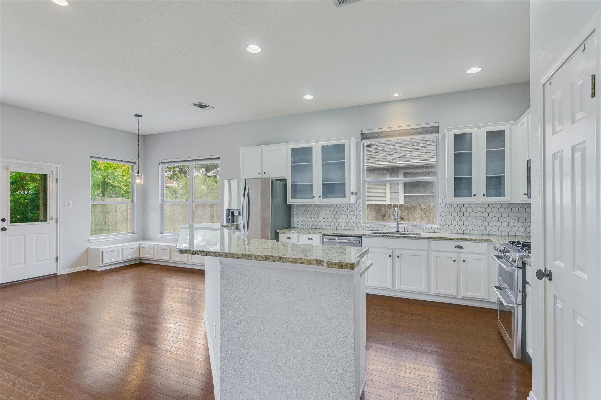 Austin, Texas 78757, United States, 3 Bedrooms Bedrooms, ,2 BathroomsBathrooms,Residential,Active,168819